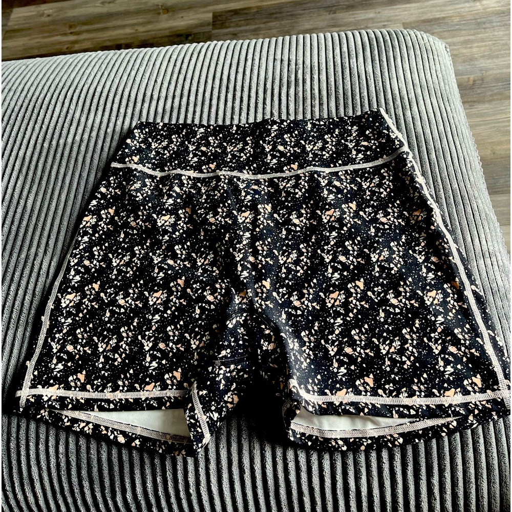 Buffbunny Legacy Shorts 4” XL